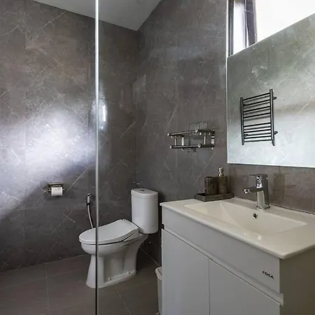Deluxe Apartment, 75 M From Balian Surf Spot Exterior photo