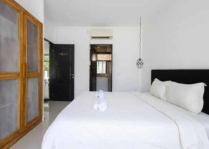 Deluxe Apartment, 75 M From Balian Surf Spot
